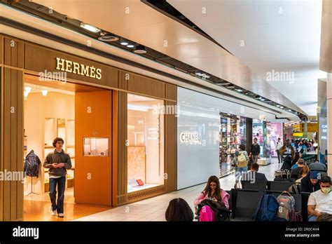 hermes airport departure